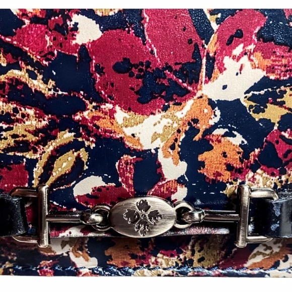 Patricia Nash "Scarlet Bloom" Leather Apricale Crossbody Bag With Dust Bag - Picture 15 of 16